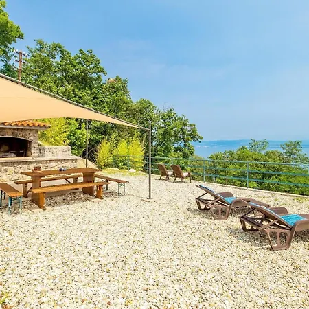 In Obrs Mit Kleiner Terrasse Und Meerblick